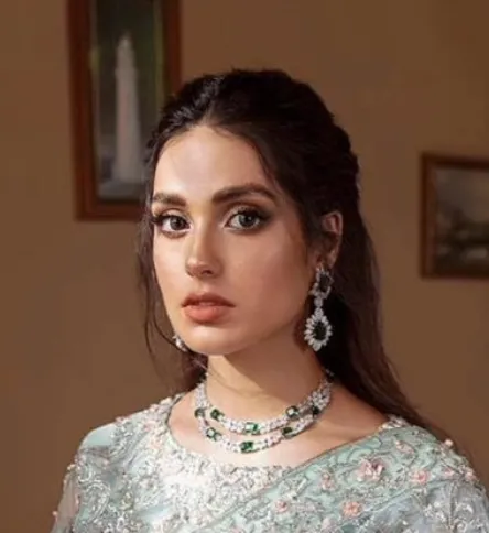 Iqra Aziz