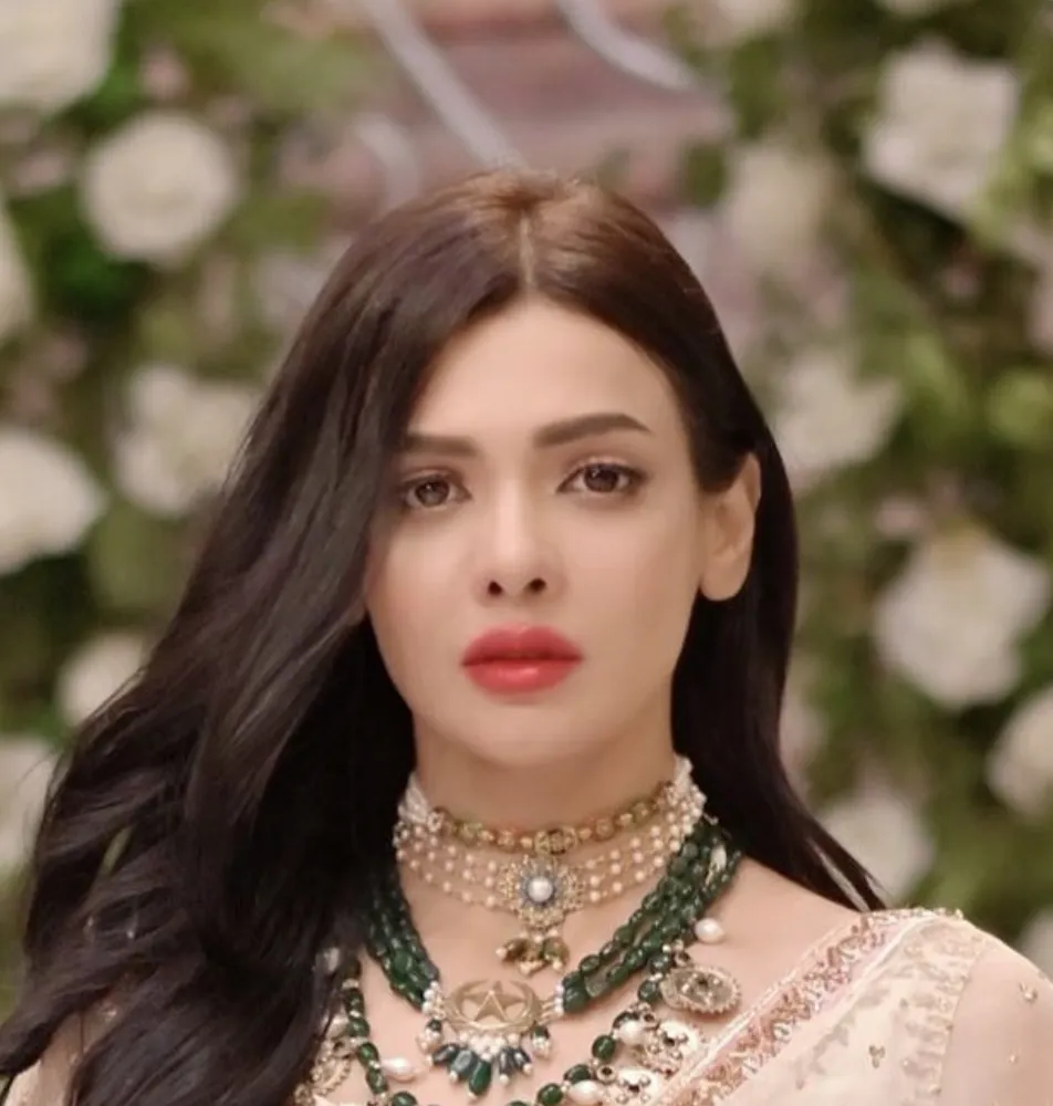 Sara Loren