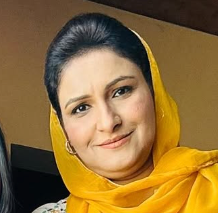  Sabahat Adil Khan